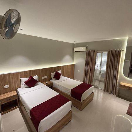 Hotel Muziris Manor Residency Kochi Zewnętrze zdjęcie