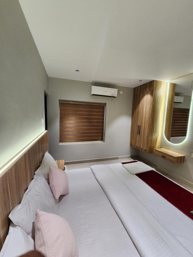 Hotel Muziris Manor Residency Kochi Zewnętrze zdjęcie